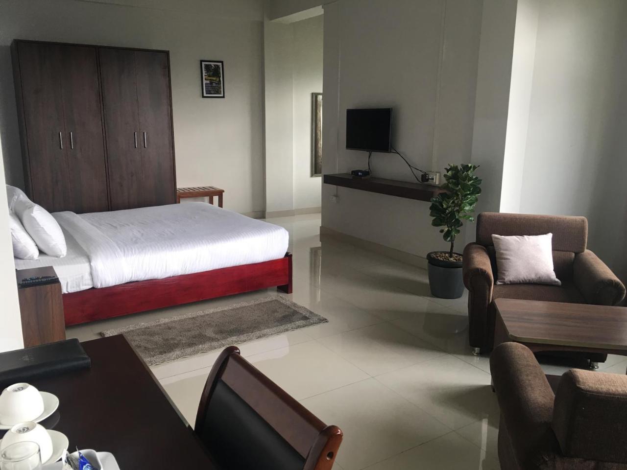 Kohima Hotel Ariel מראה חיצוני תמונה